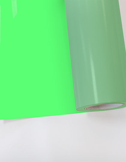 PT800_Neon-Green-(ca.-Pantone-2270C).jpg